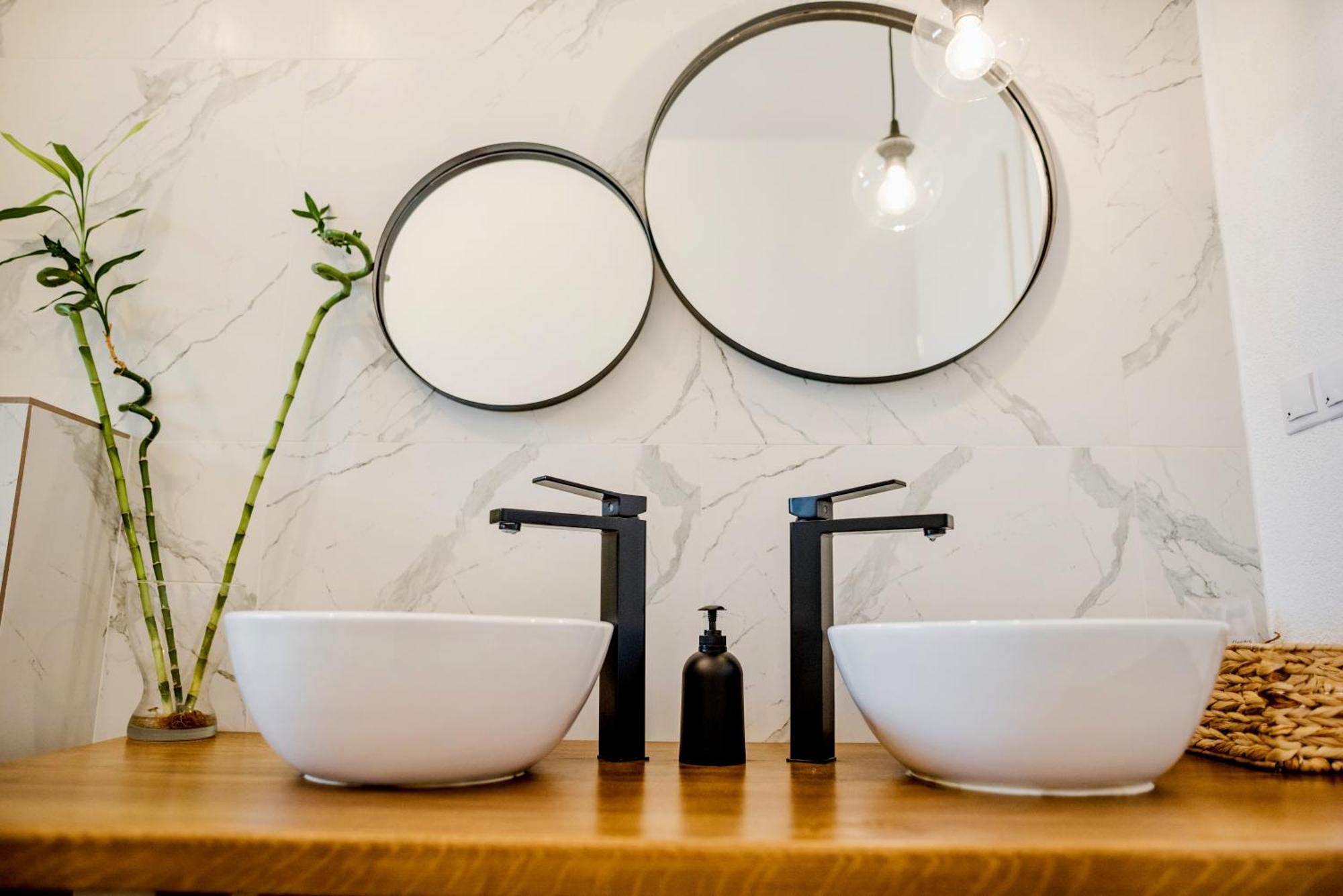 Amazing Mountain View Apartment Sibiu Dış mekan fotoğraf